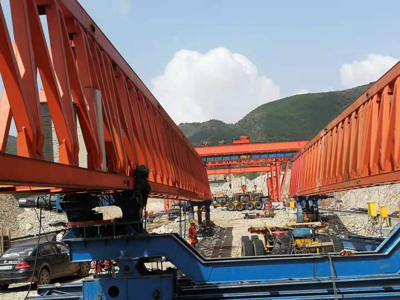 龍建路橋--JQJ200t架橋機(jī)